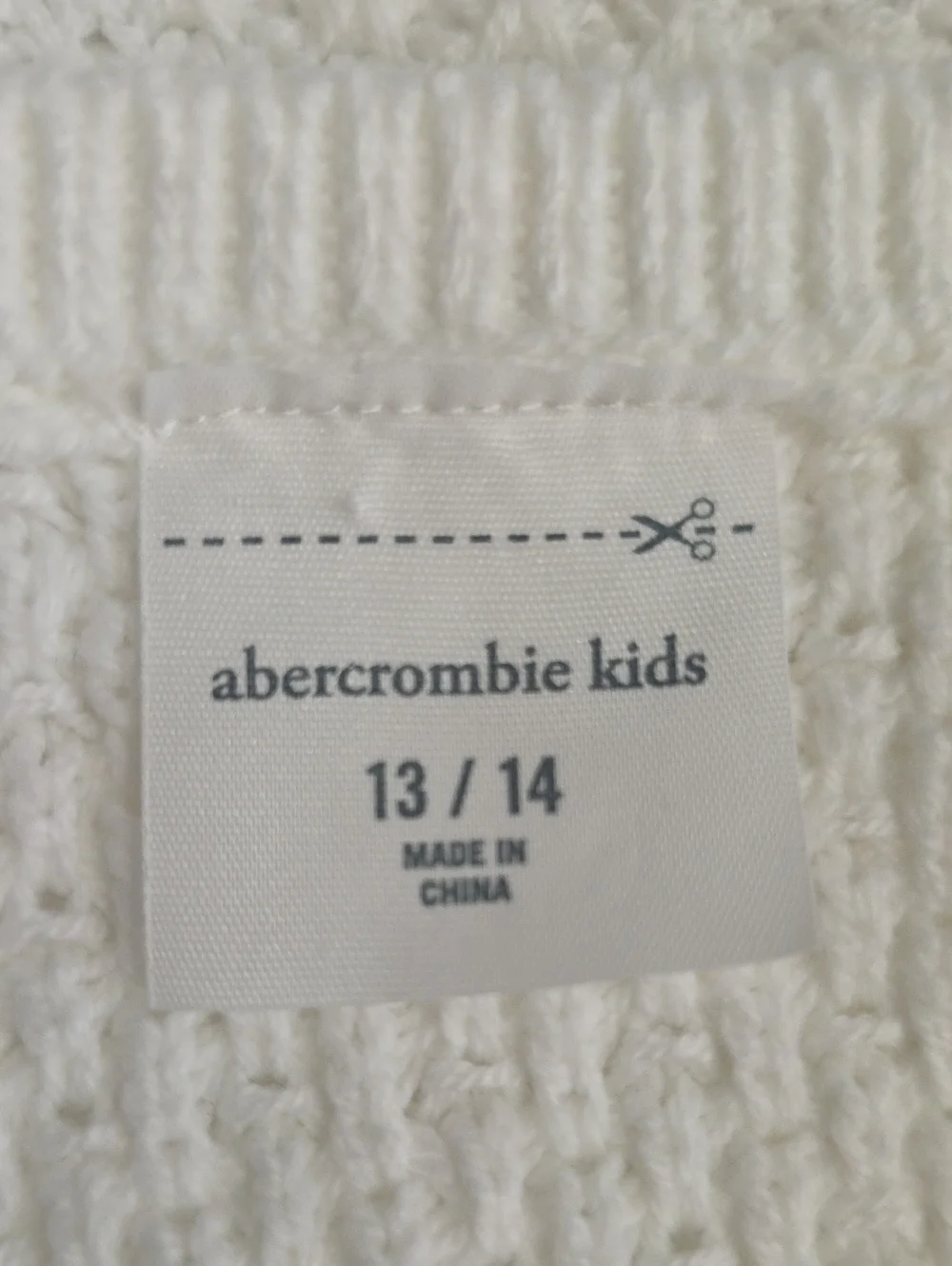 Abercrombie Kids- White Knit Tank Sweater. Size 13/14. NWT